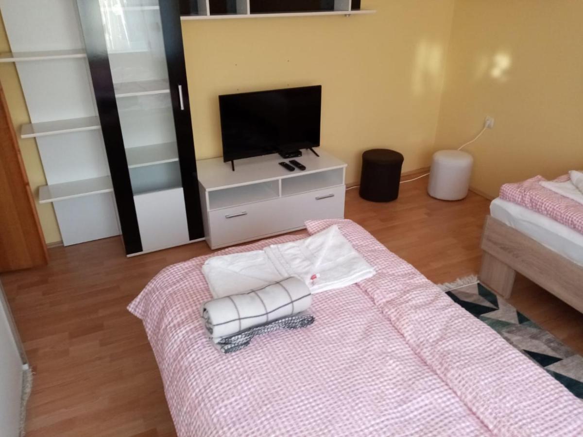 Lale'S Room Palic Exterior photo